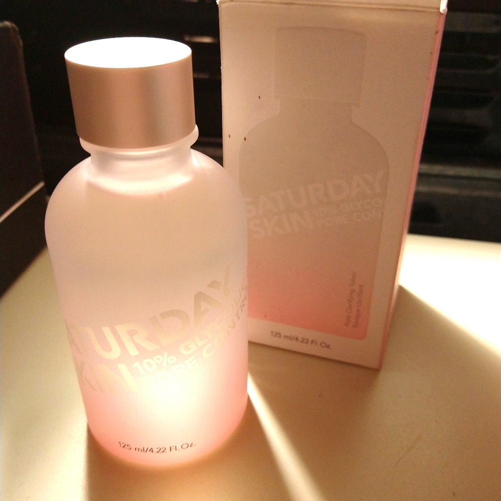 Saturday Skin
Pore Clarifying Toner